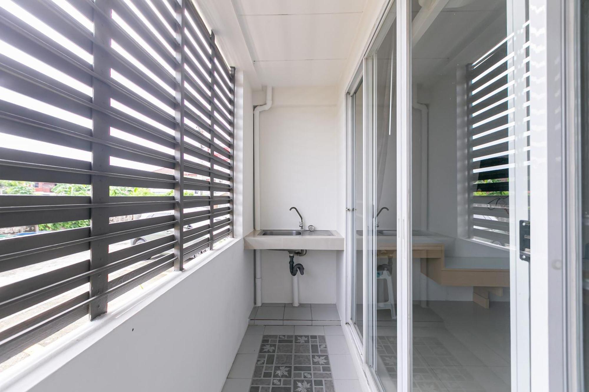 Ruan Plaisoi Apartment Bangkok Exterior foto